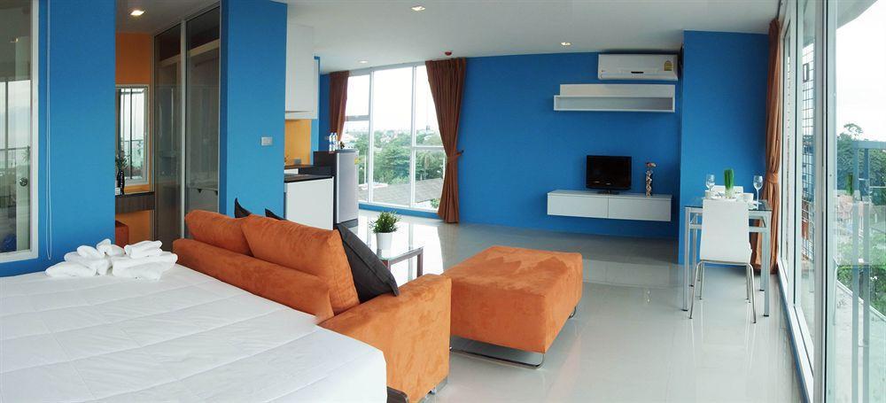Hotel La Casa Pattaya Esterno foto