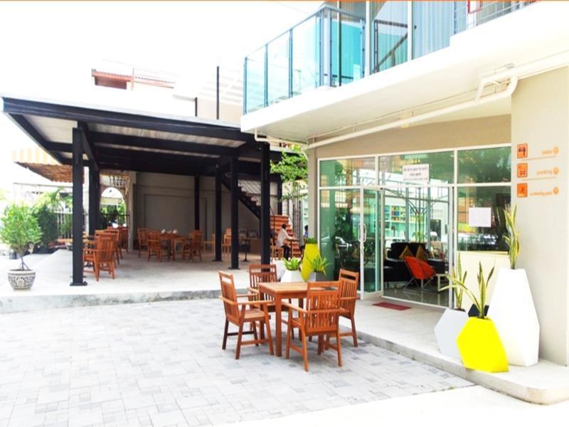 Hotel La Casa Pattaya Esterno foto